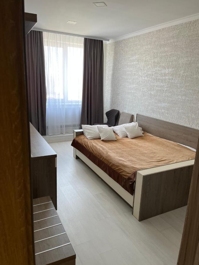 Elite Hotel Balti Buitenkant foto