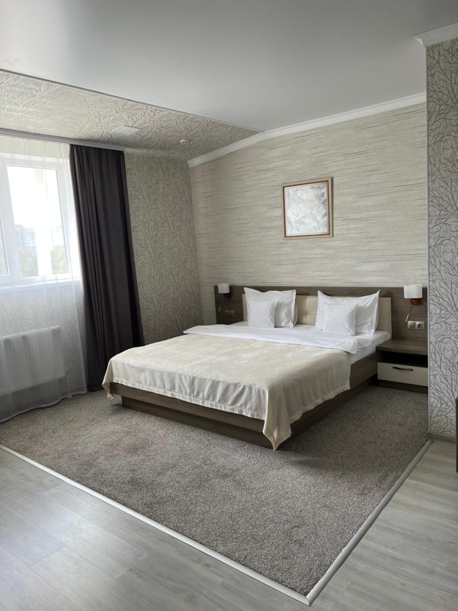 Elite Hotel Balti Buitenkant foto