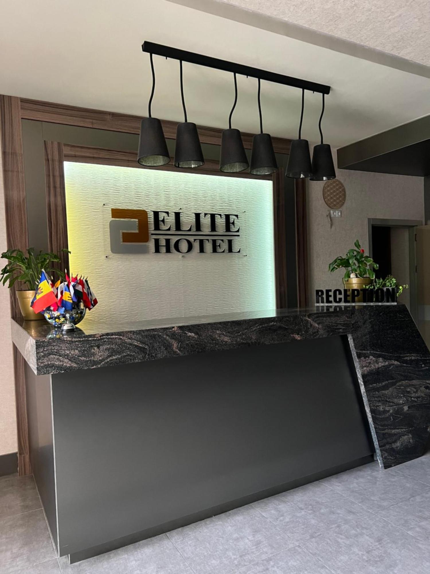 Elite Hotel Balti Buitenkant foto